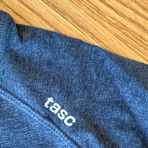 NWT Tasc Perfromance Men's Shirts - Picture 5 of 9